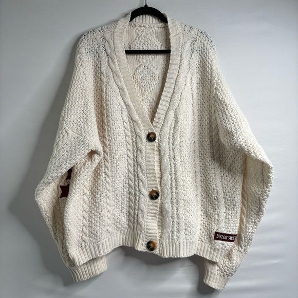 Taylor Swift Red Cardigan size XL/2XL Rare - Picture 3 of 14